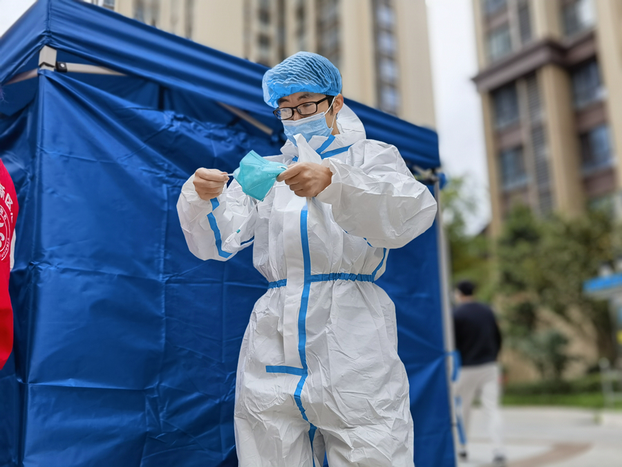 同心抗疫  四川3044永利在行动