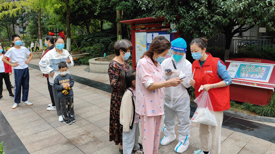 同心抗疫  四川3044永利在行动